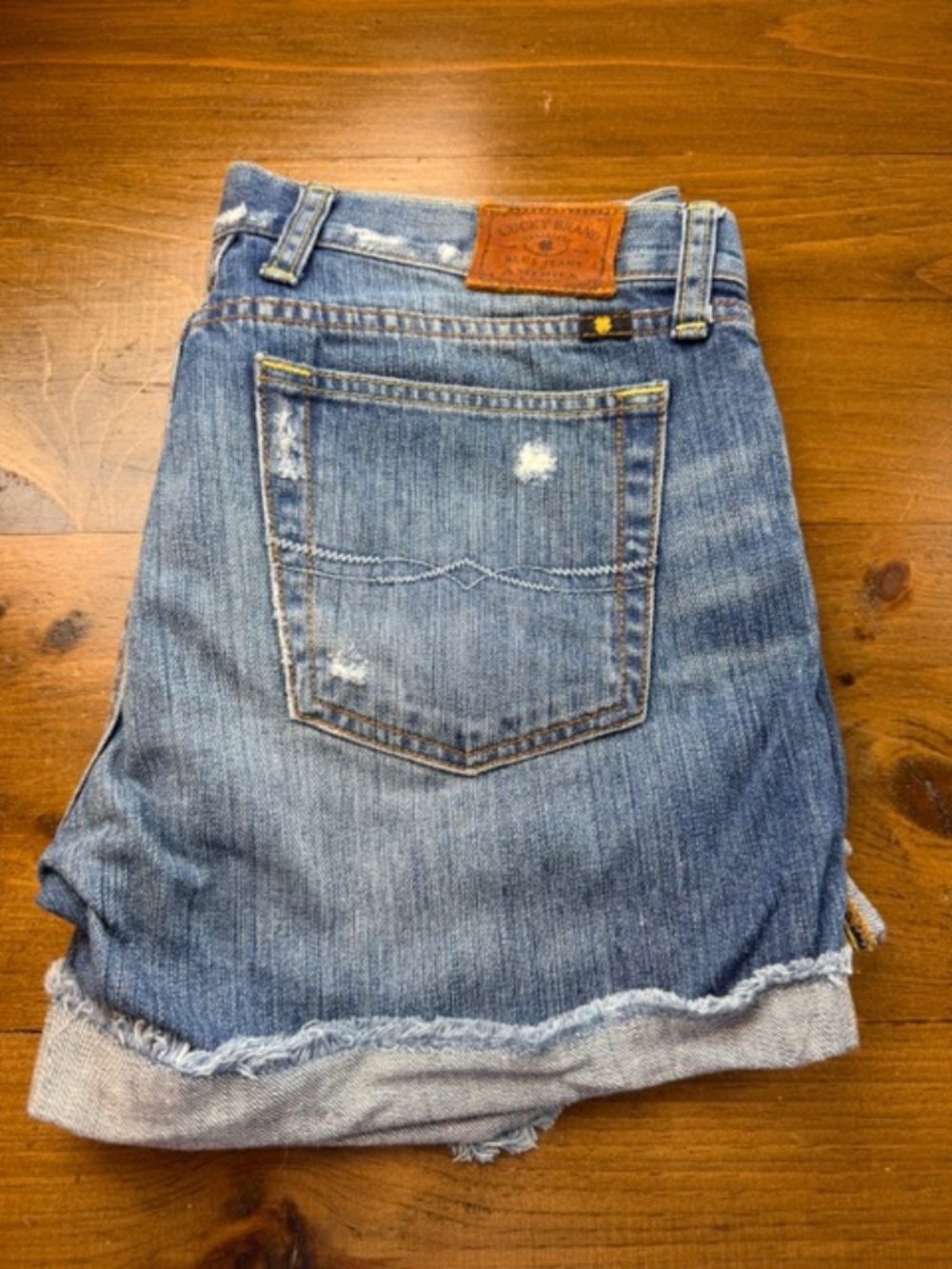 Lucky Riley Cut Off Distressed Denim Jean Shorts Women's Size 4/27